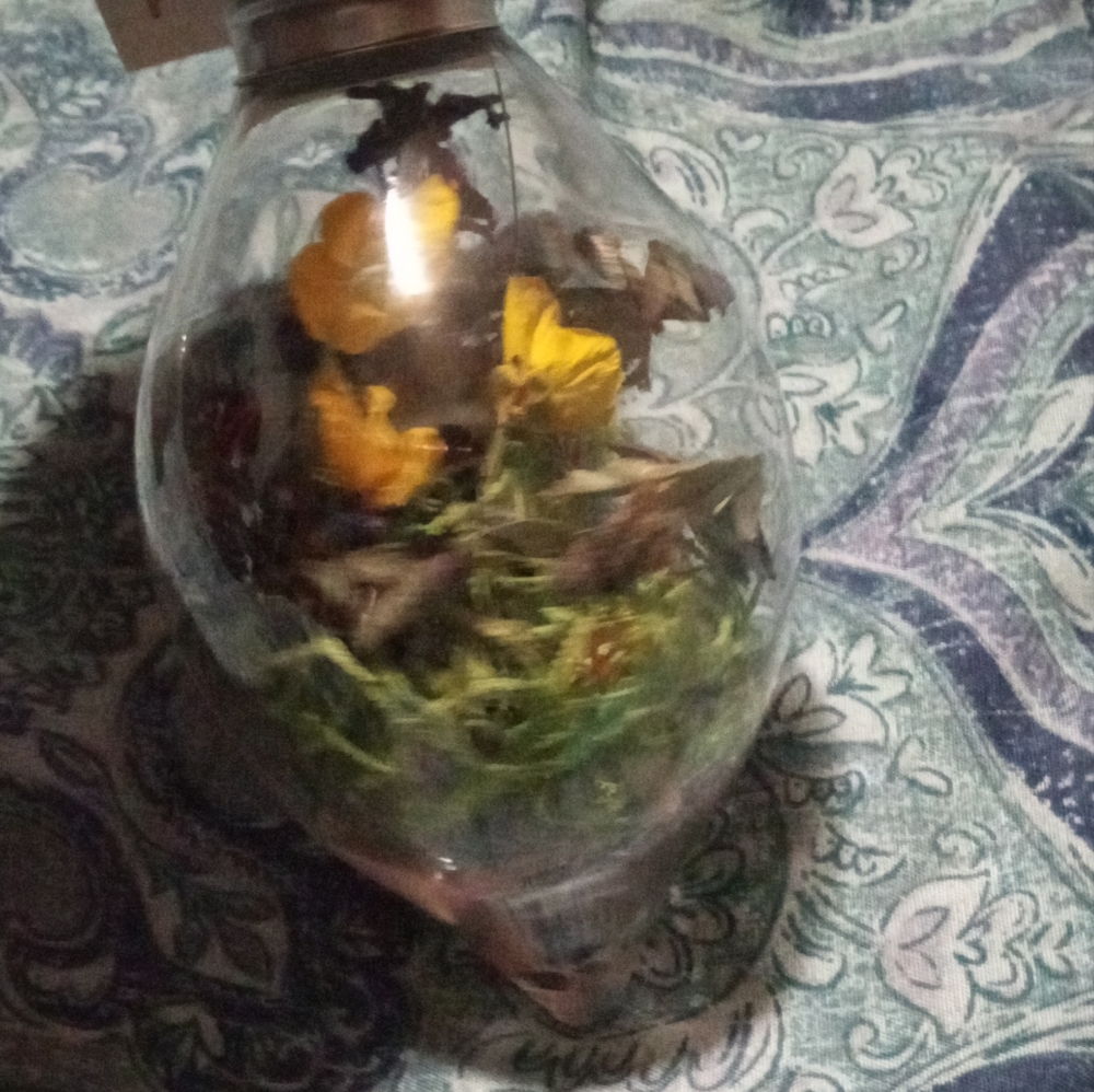 Teardrop shaped angel orb